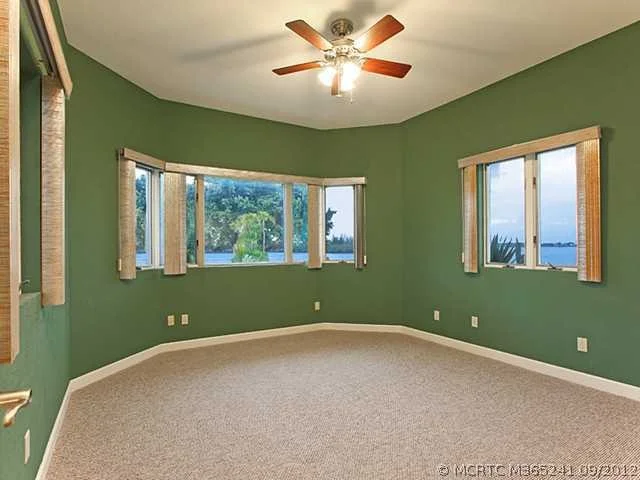 Photo of 25 ISLAND Road