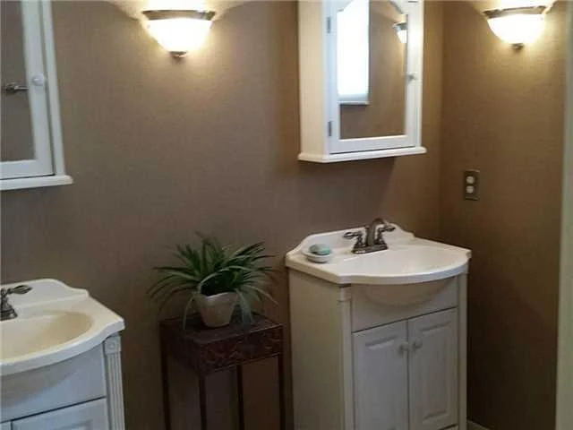 Photo of 4330 SE Bayshore Terrace