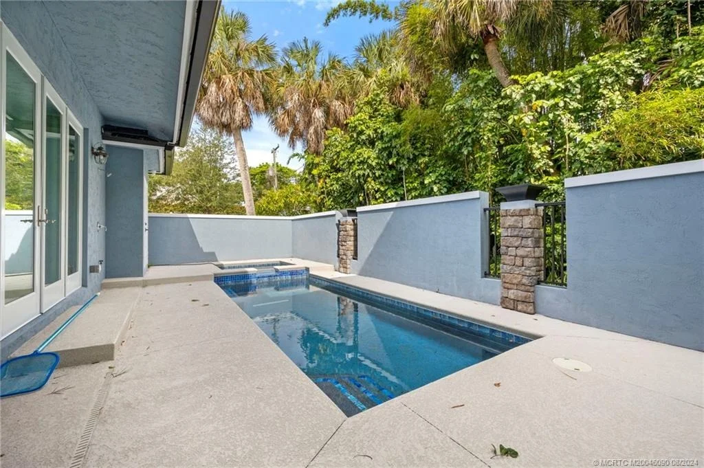 Photo of 2 Summer Lane