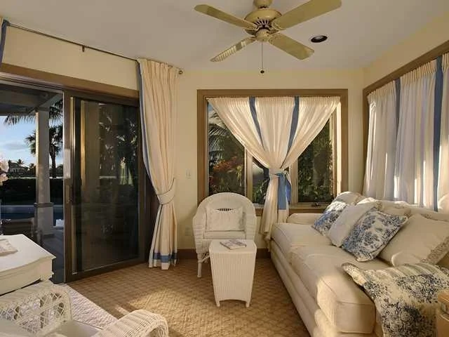 Photo of 6541 SE HARBOR Circle