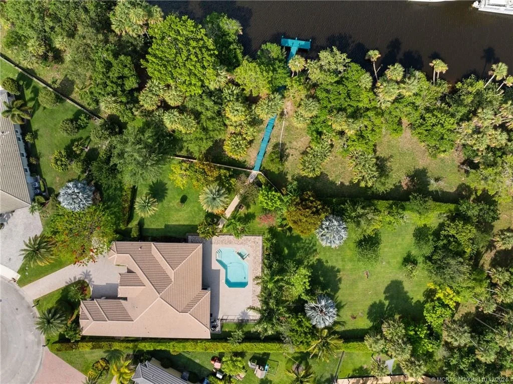 Photo of 275 SW Lost River Road