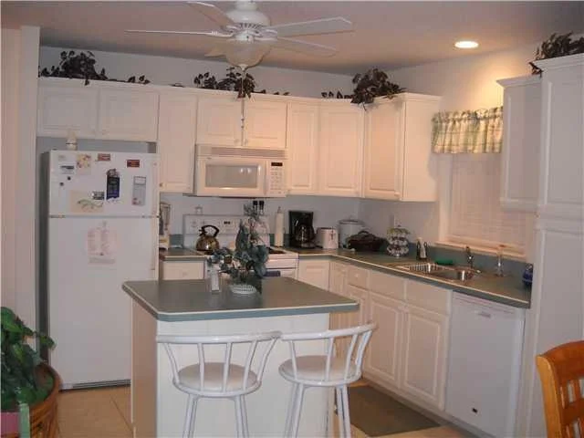Photo of 74 Nettles Boulevard