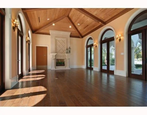 Photo of 6976 SE HARBOR Circle