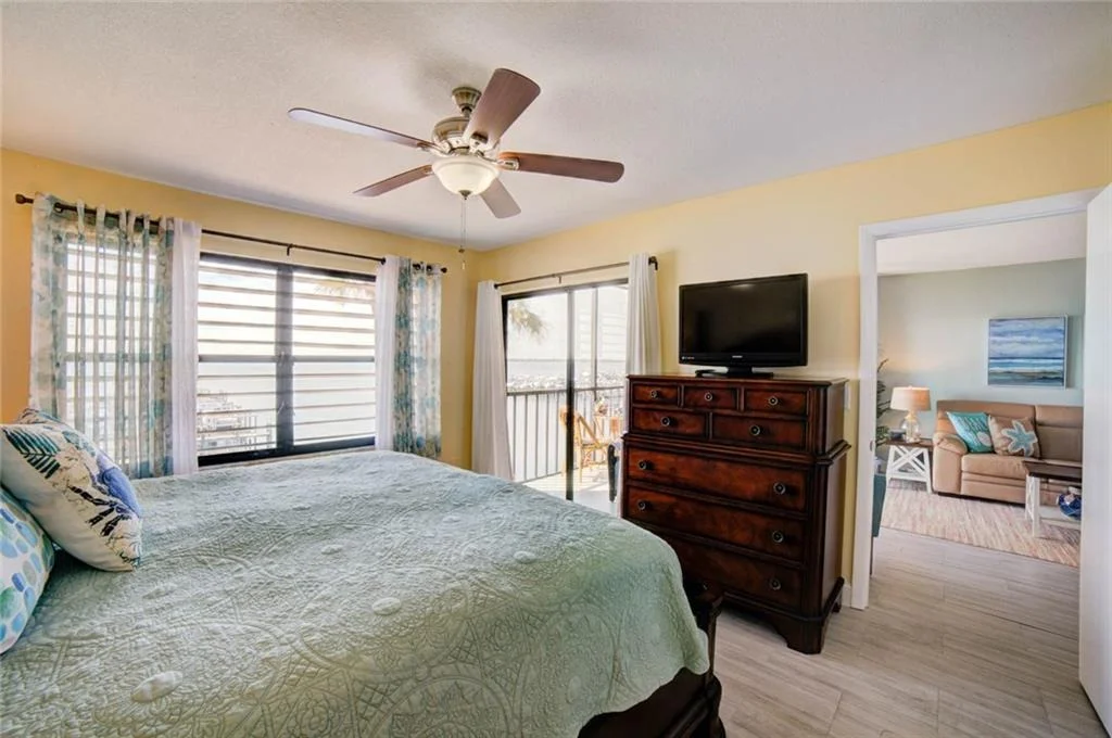 Photo of Unit 303 at 4620 NE Sandpebble Trace