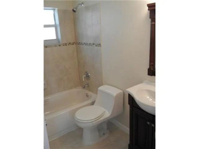 Photo of 2030 SE Madison Street