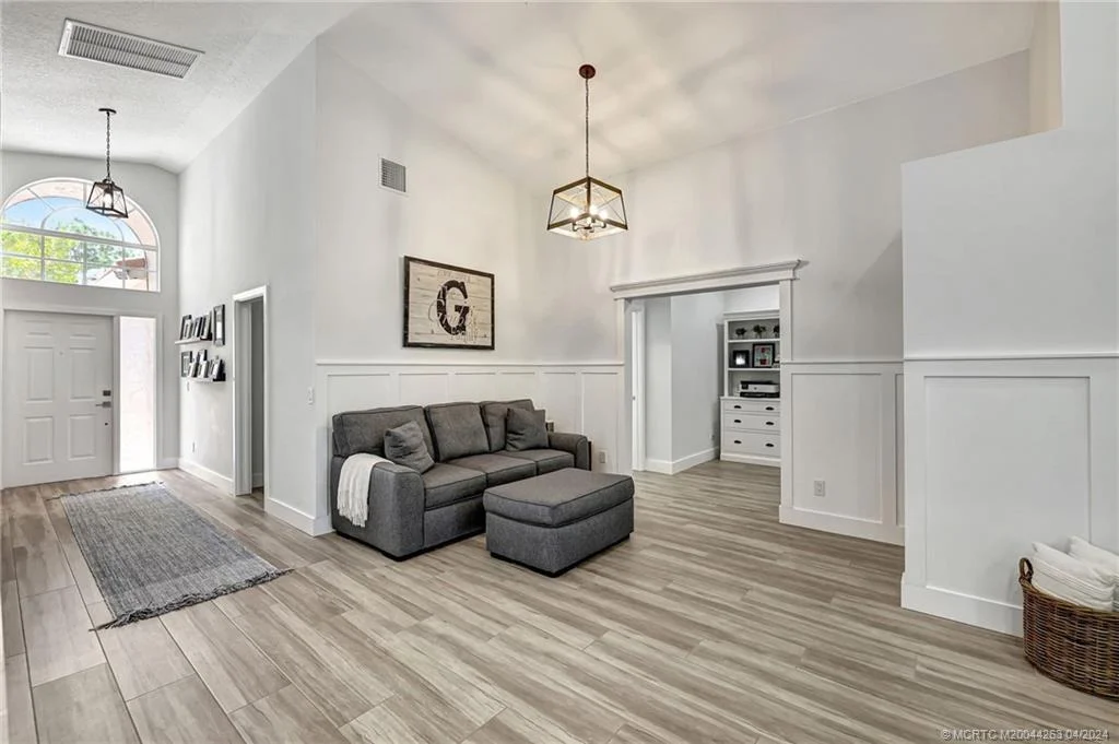 Photo of 6451 SE Wild Olive Lane