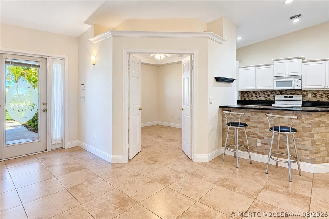 Photo of 446 NE Vanda Terrado