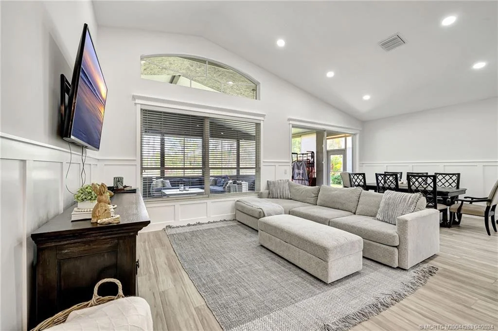Photo of 6451 SE Wild Olive Lane