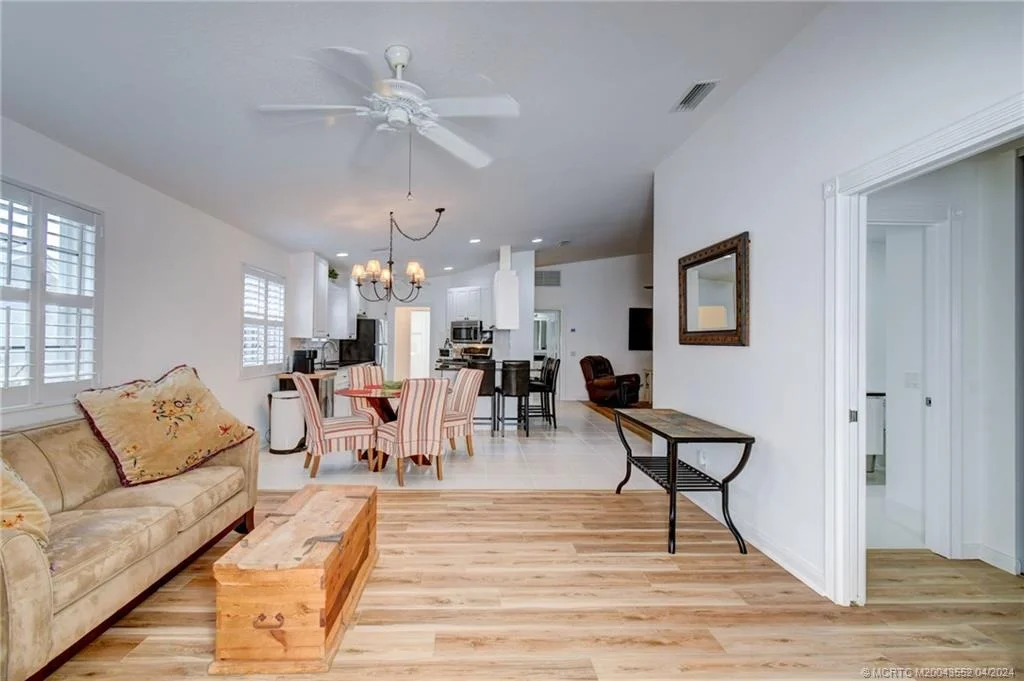 Photo of 858 SW Balmoral Trace SW