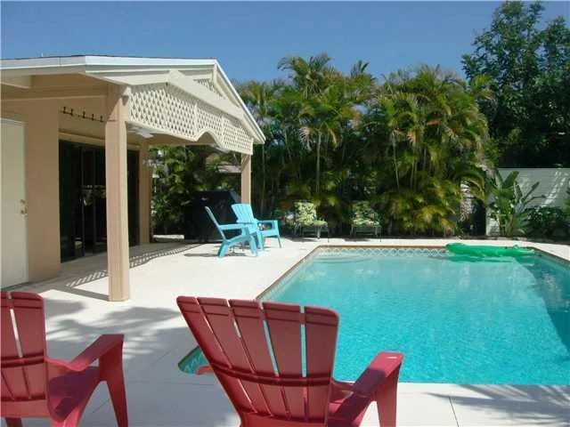 Photo of 4323 SE Bayshore Terrace
