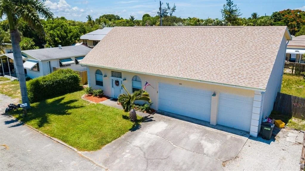 Photo of 1833 Len Drive