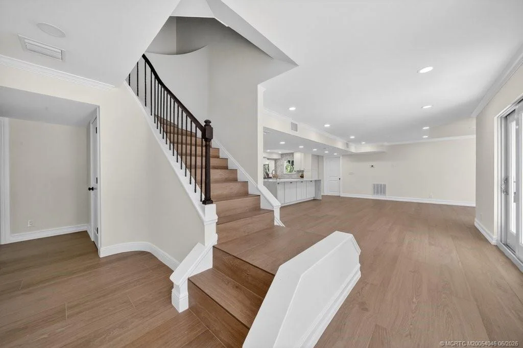 Photo of 37 E High Point Road