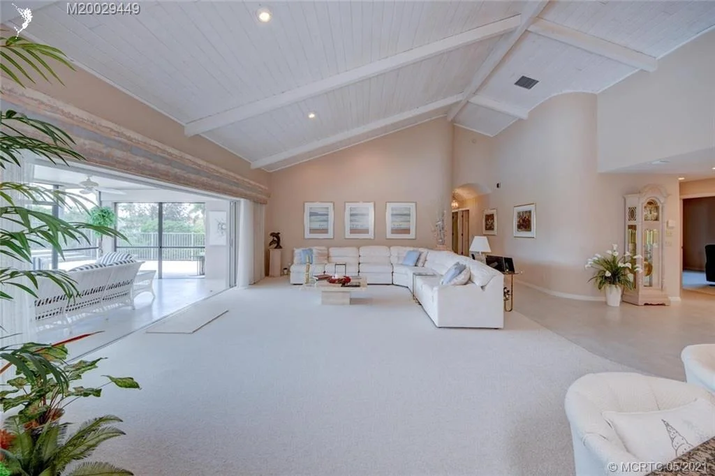 Photo of 6266 SE Oakmont Place
