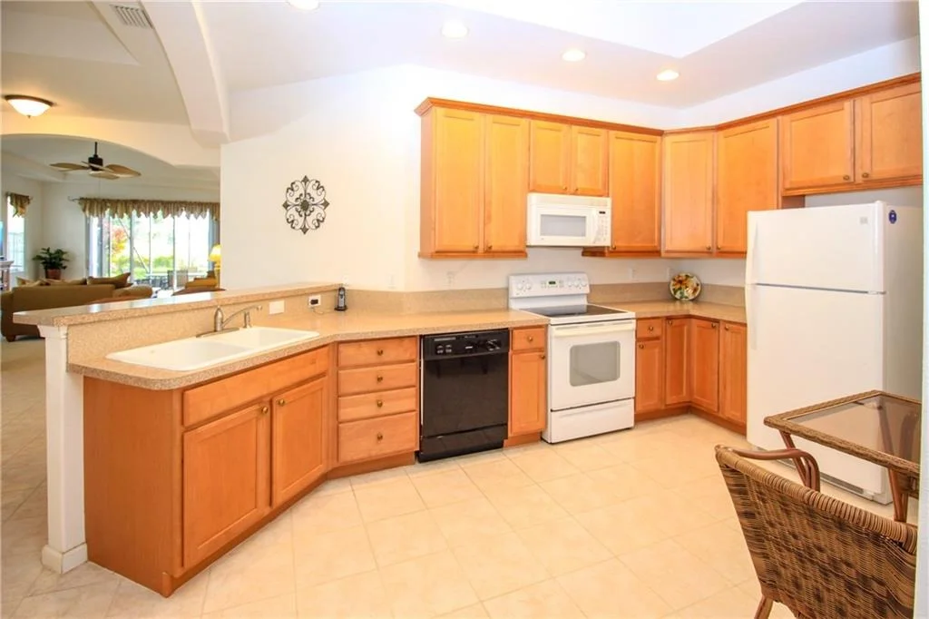 Photo of 631 NW Red Pine Way