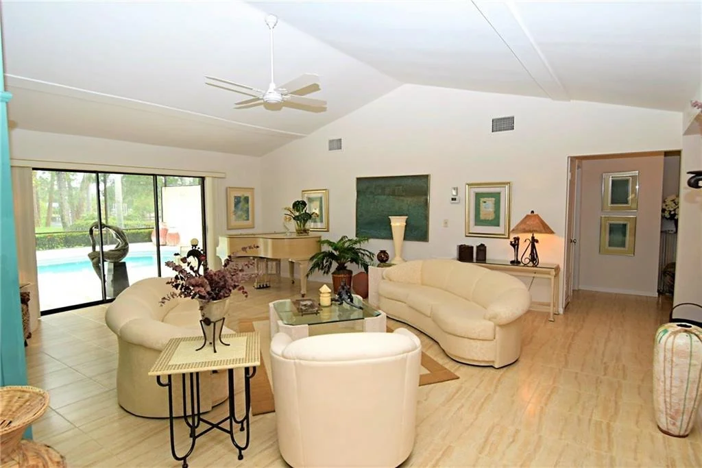 Photo of 1689 NW RIVER Trail