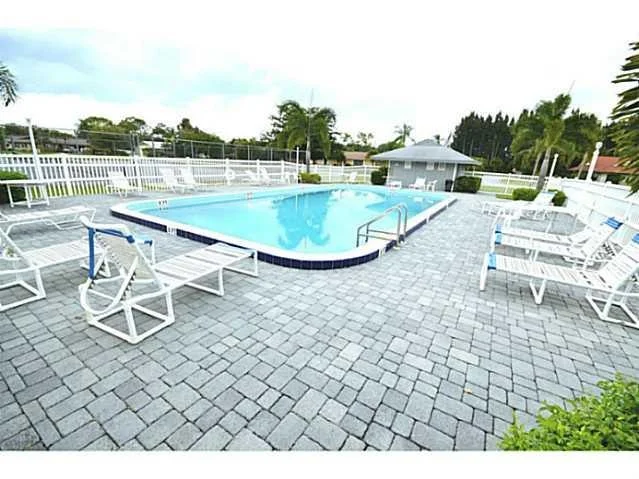 Photo of 3033 SE Quanset Circle