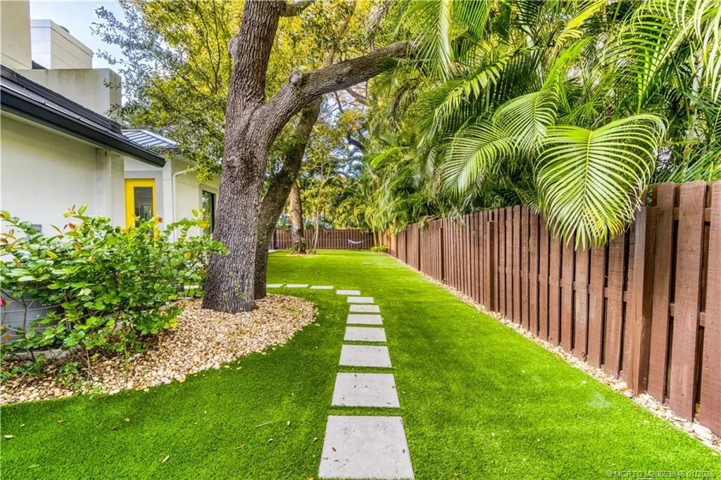 Photo of 4 Heritage Way