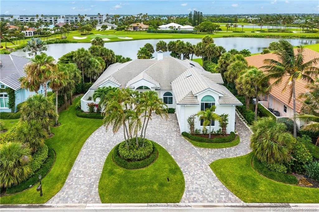 Photo of 2925 SE Dune Drive