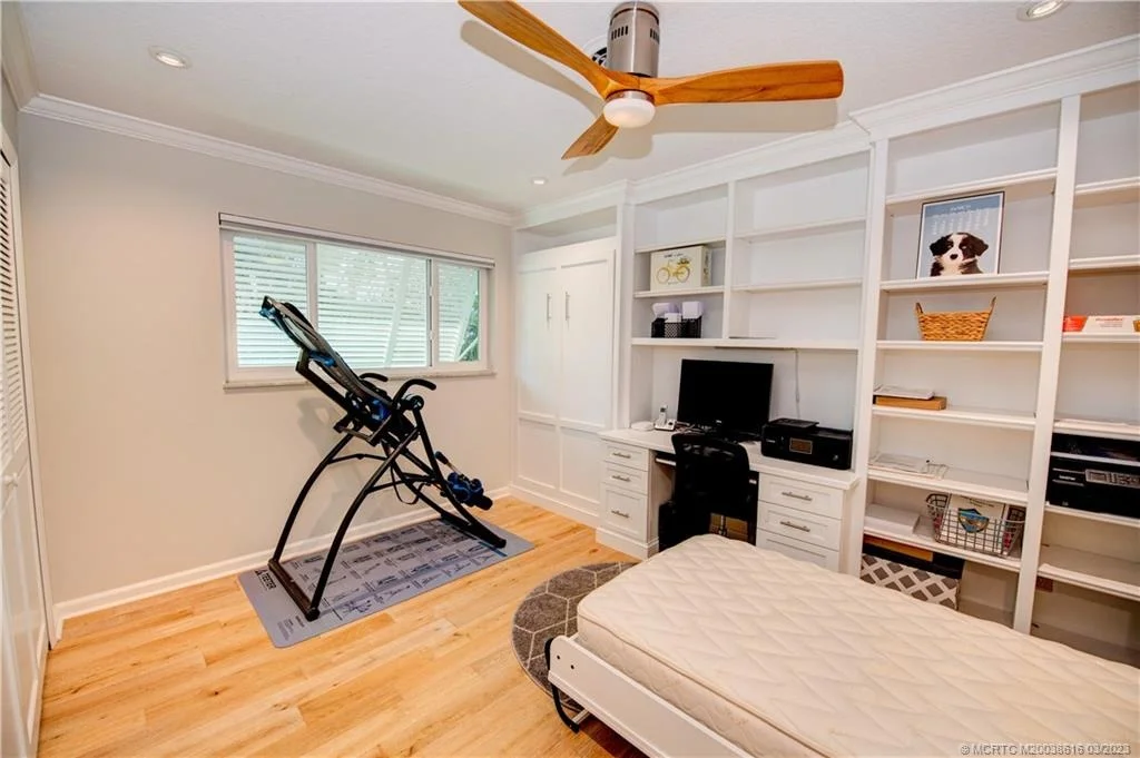 Photo of 3231 SE Fairway W