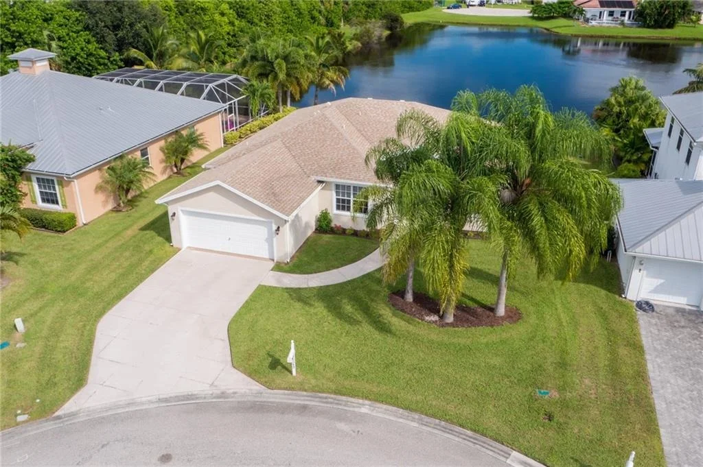 Photo of 543 NW Ember Way