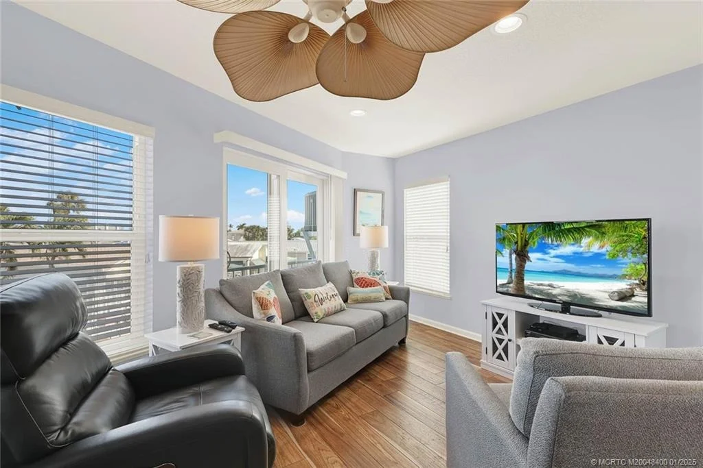 Photo of 20 Nettles Boulevard