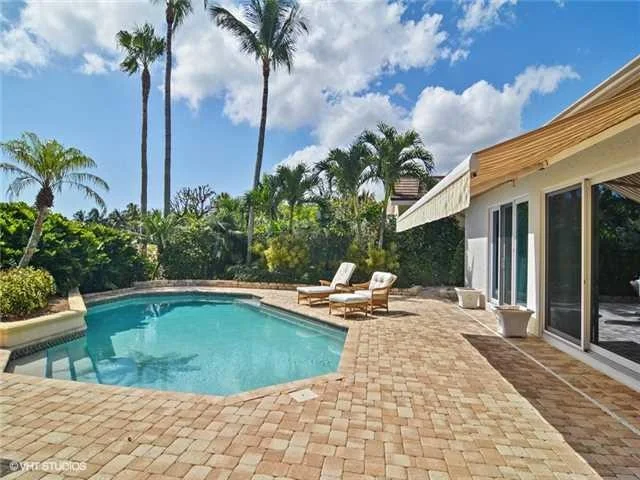 Photo of 6949 SE Harbor Circle