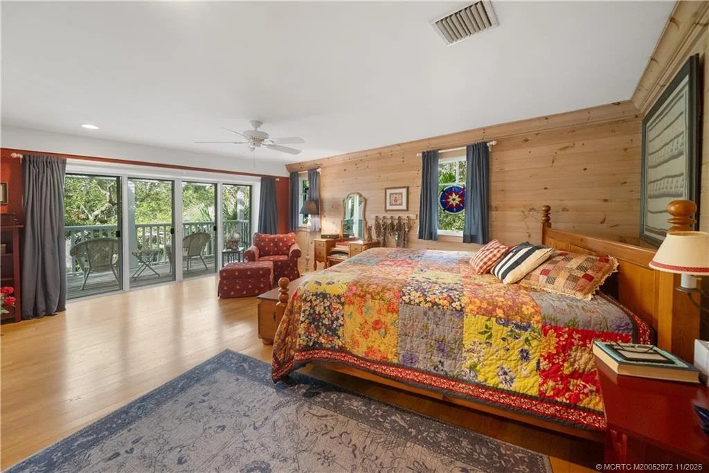 Photo of 12 Oak Hill Way