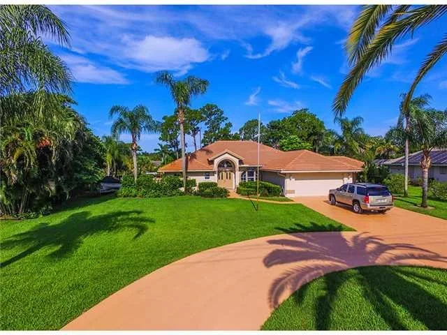 Photo of 1676 NW Pine Lake Drive