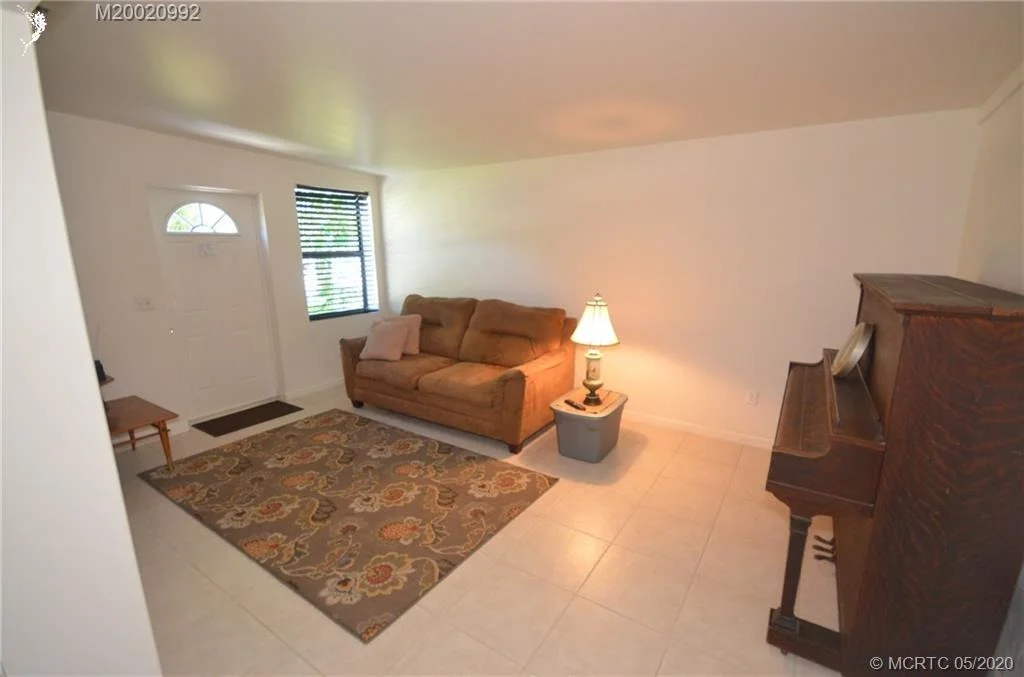 Photo of 1750 NW Sunset Boulevard