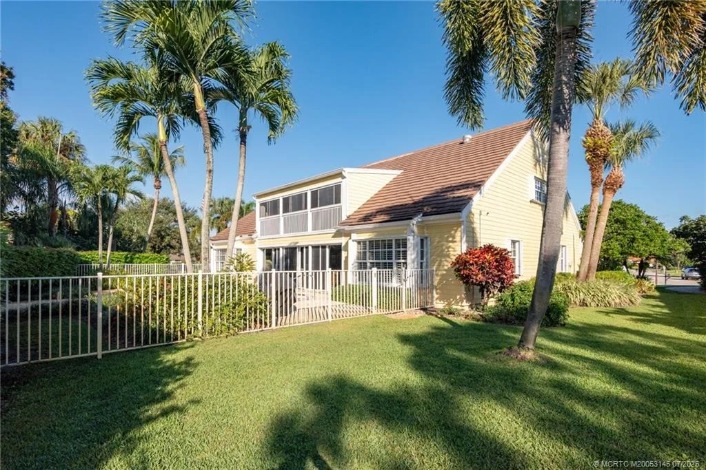 Photo of 3360 SE Golf Trail