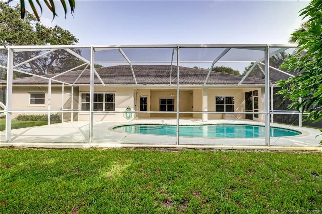Photo of 9 Oakwood Drive