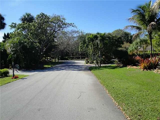 Photo of 12 COPAIRE Drive