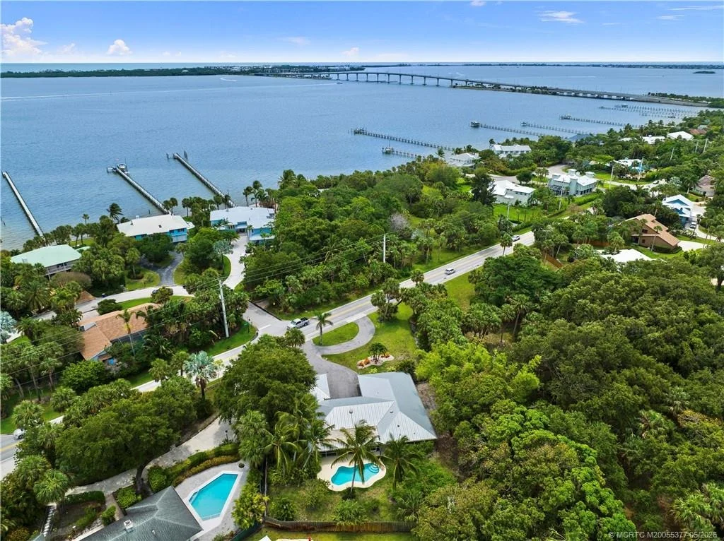 Photo of 53 N Sewalls Point Road