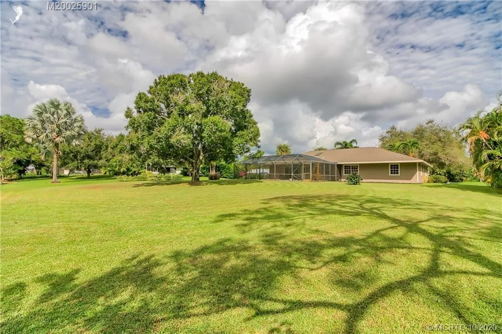 Photo of 1724 SW Gregor Way
