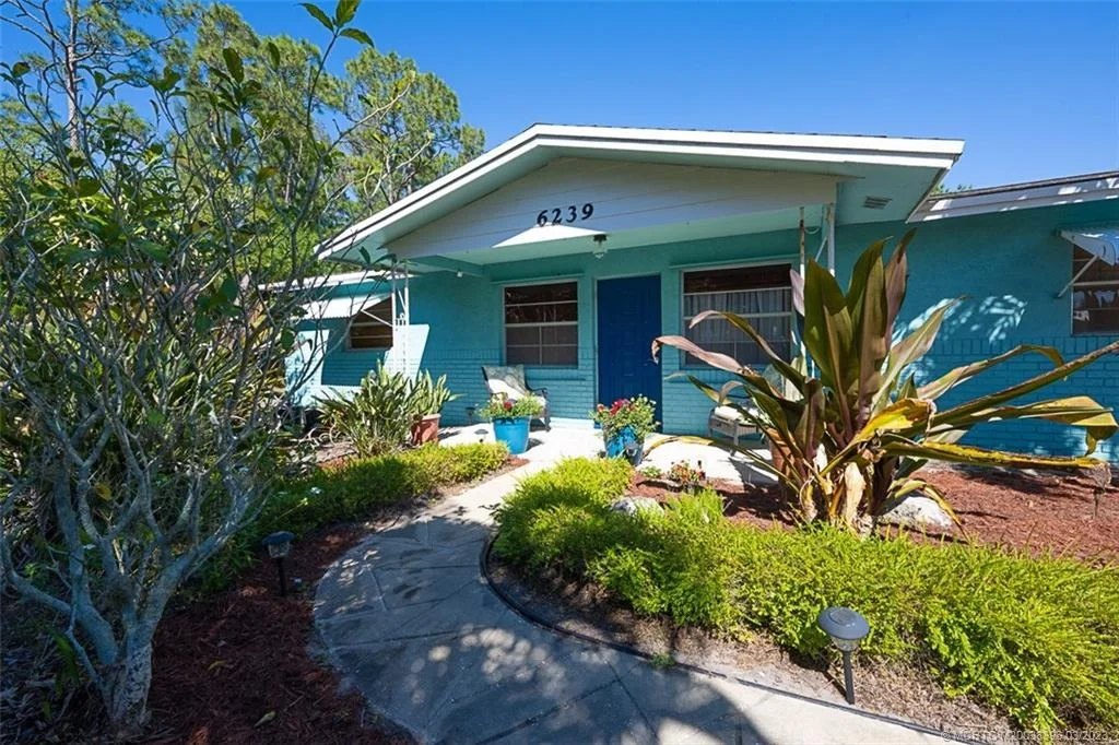 Photo of 6239 SE Lake Circle Drive