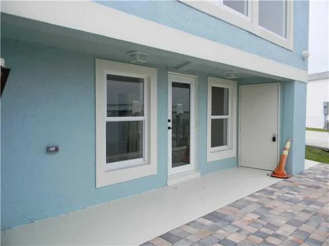 Photo of 10 Nettles Boulevard