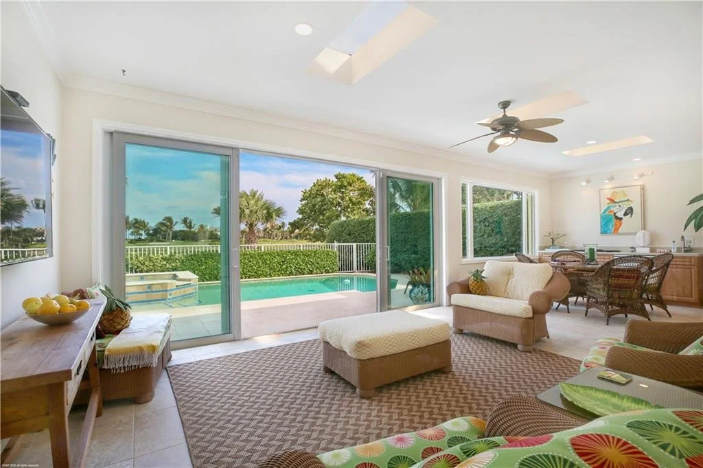 Photo of 6917 SE Harbor Circle