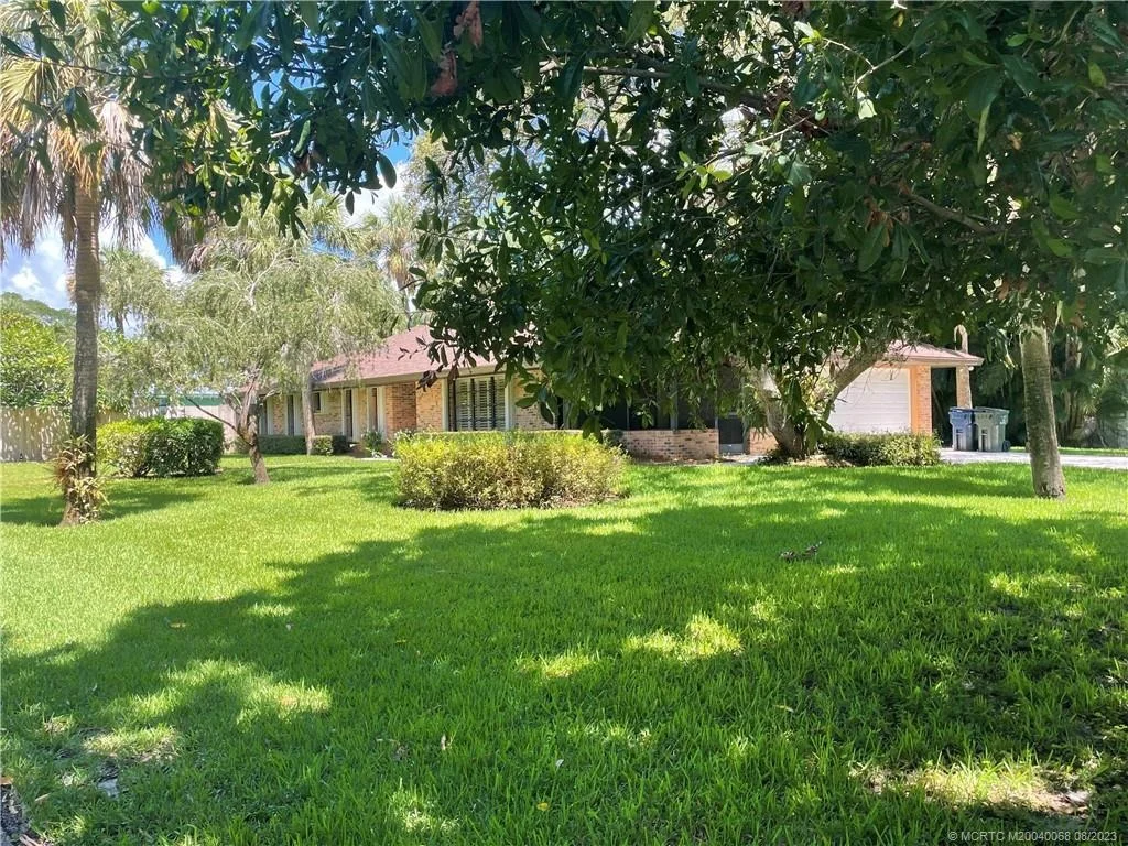 Photo of 1449 SE Mango Place