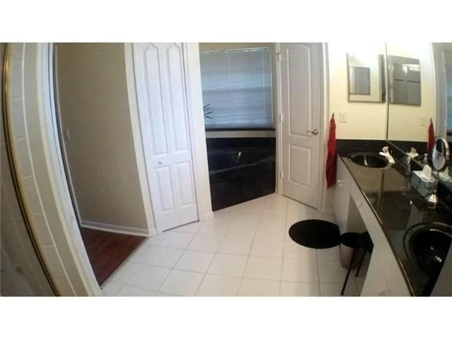 Photo of 6888 Bronte Circle