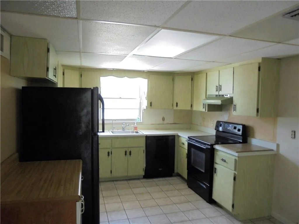 Photo of 1015 NE Oceanview Circle