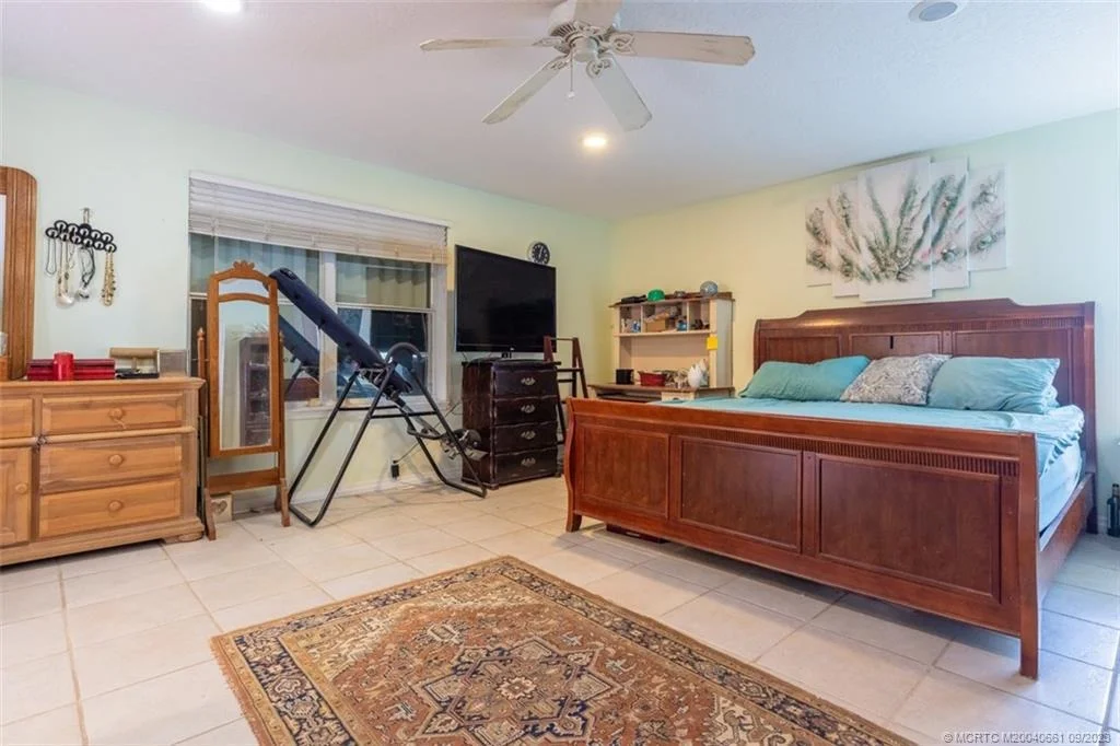Photo of 1296 NE Oceanview Circle