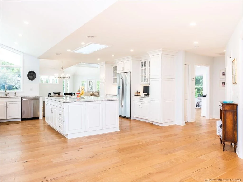 Photo of 124 SE Wells Drive