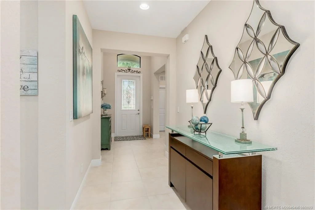 Photo of 5891 SE Entry Court