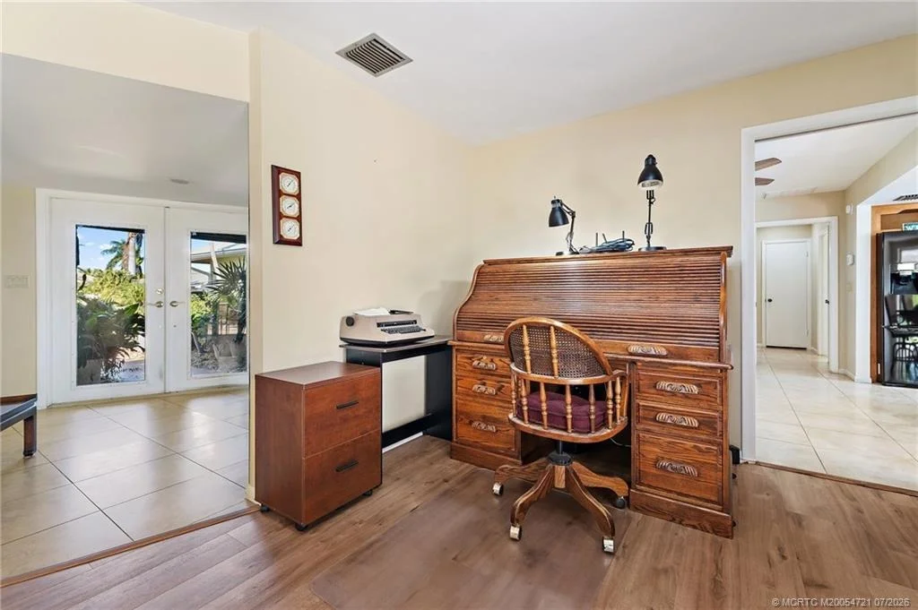 Photo of 3011 SE Fairway W