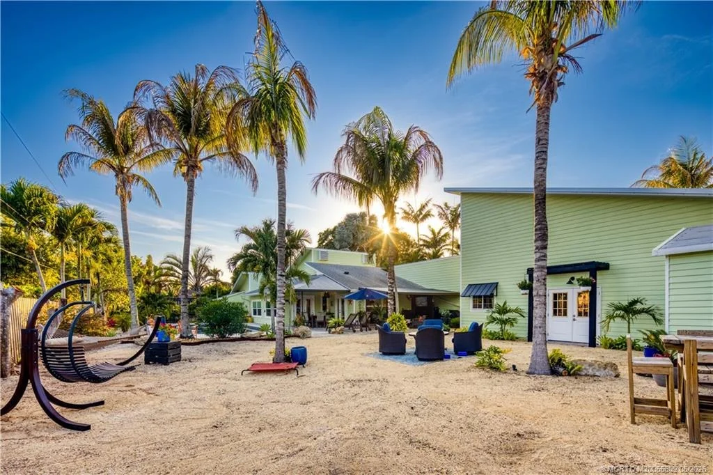 Photo of 4942 SE Bayshore Terrace