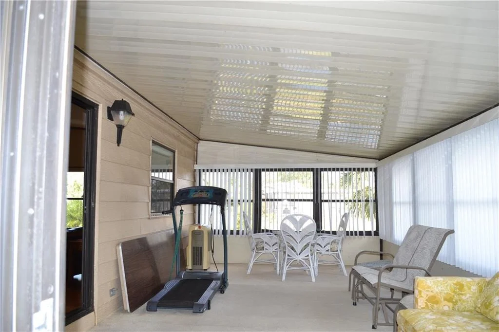 Photo of 191 SE Paradise Place