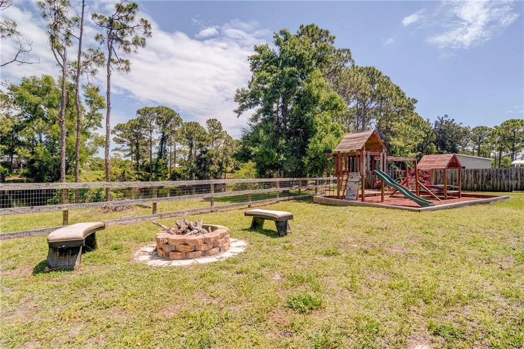 Photo of 63 NE Cypress Trail