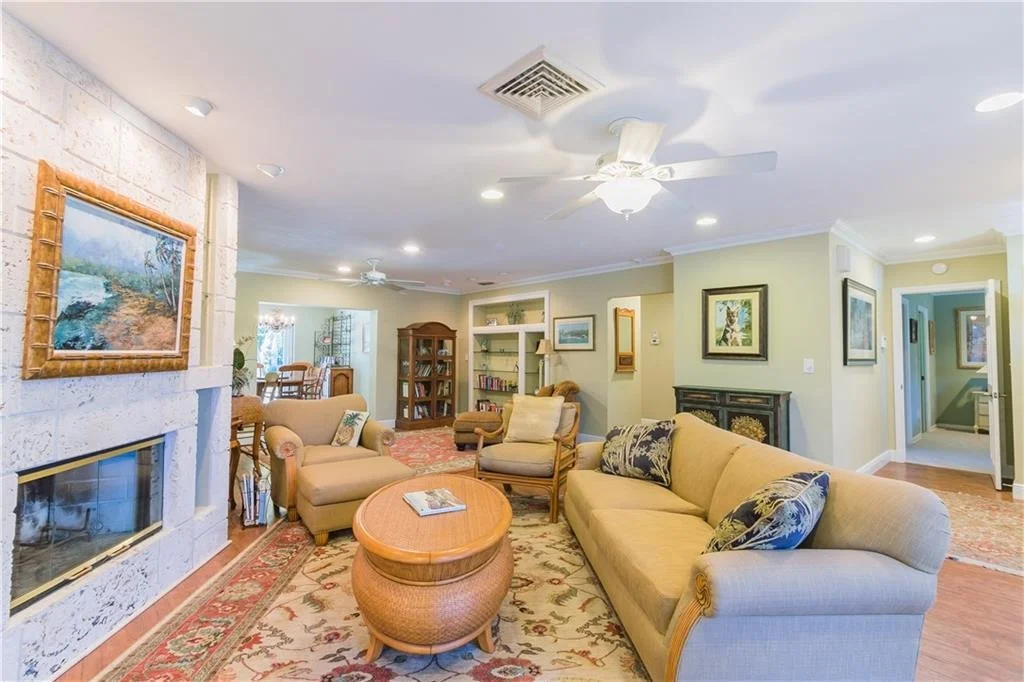Photo of 21 E High Point Road
