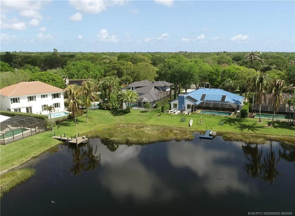 Photo of 18421 Lake Bend Drive