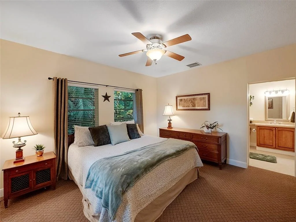 Photo of 1341 SE Riverside Drive